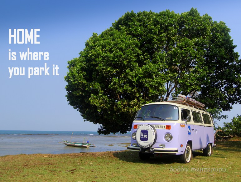 Location: Carita Beach, Banten. Lokasi: Pantai Carita, banten.
